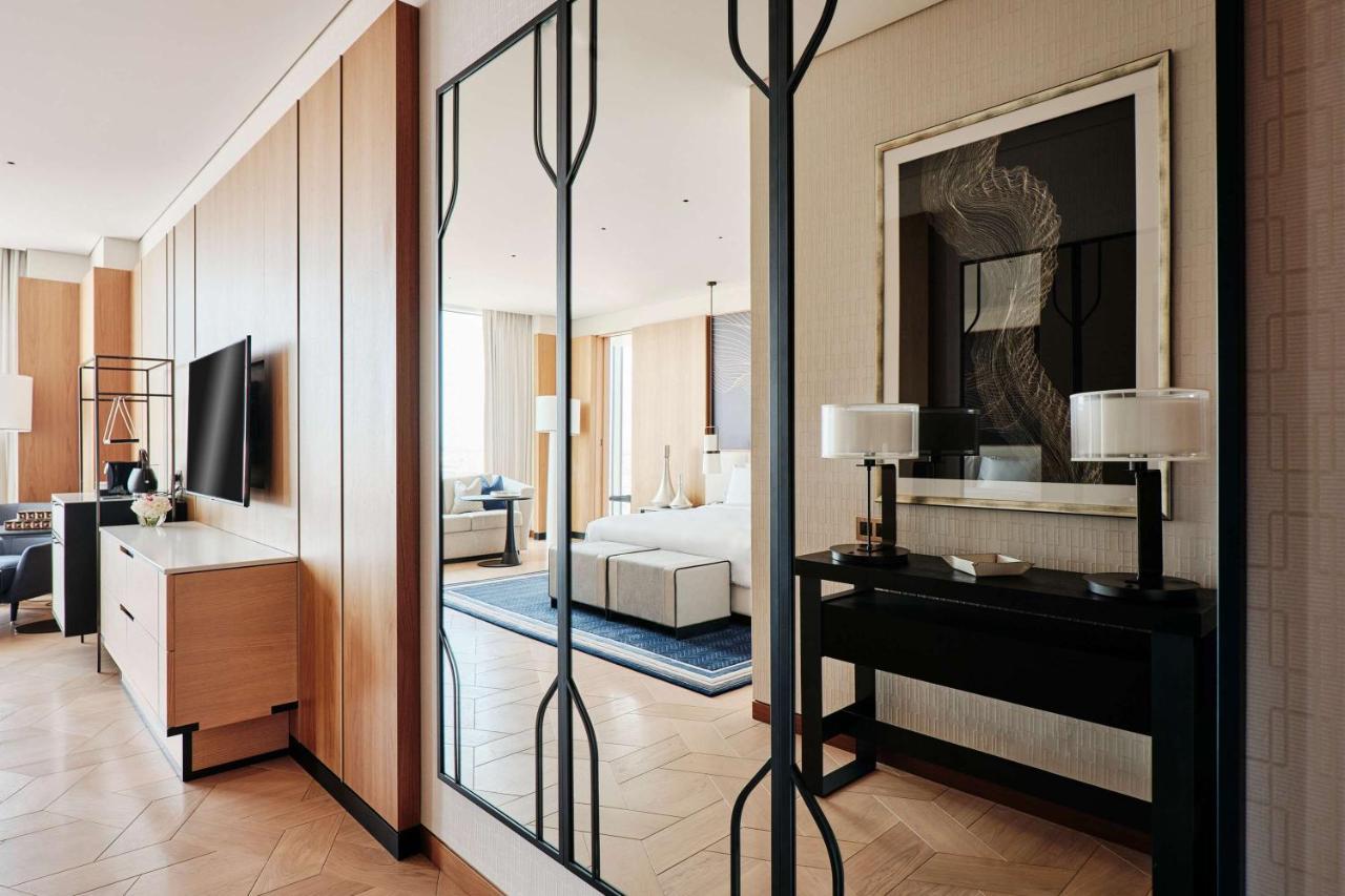 מלון כוויית Grand Hyatt Kuwait מראה חיצוני תמונה A suite at the hotel